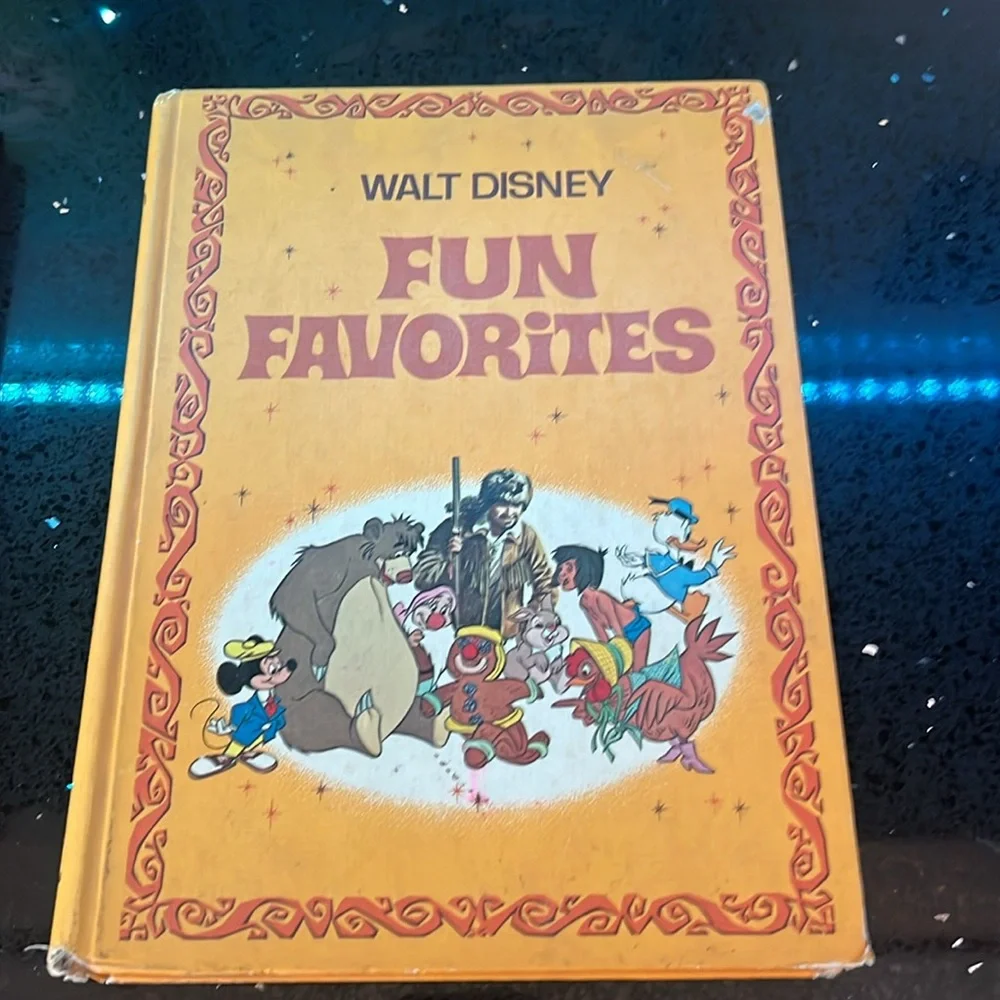 1970s Parade Boxed Set - great condition!!! - Picture 5 of 6